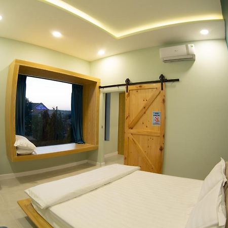 Thanh Thanh Mini Hotel Phan Ri Cua Exteriör bild